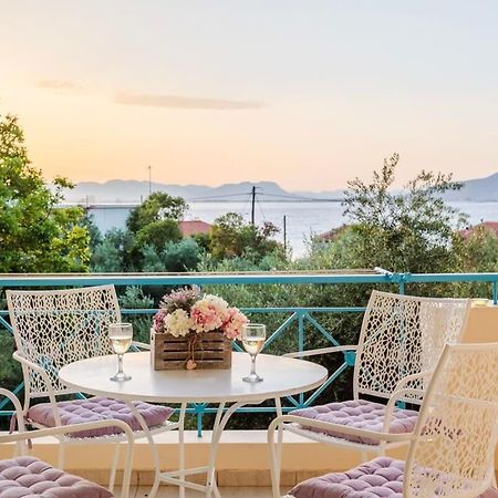 Вілла Seaview Terrace Haven-Perfect Location By The Sea Каламата Екстер'єр фото